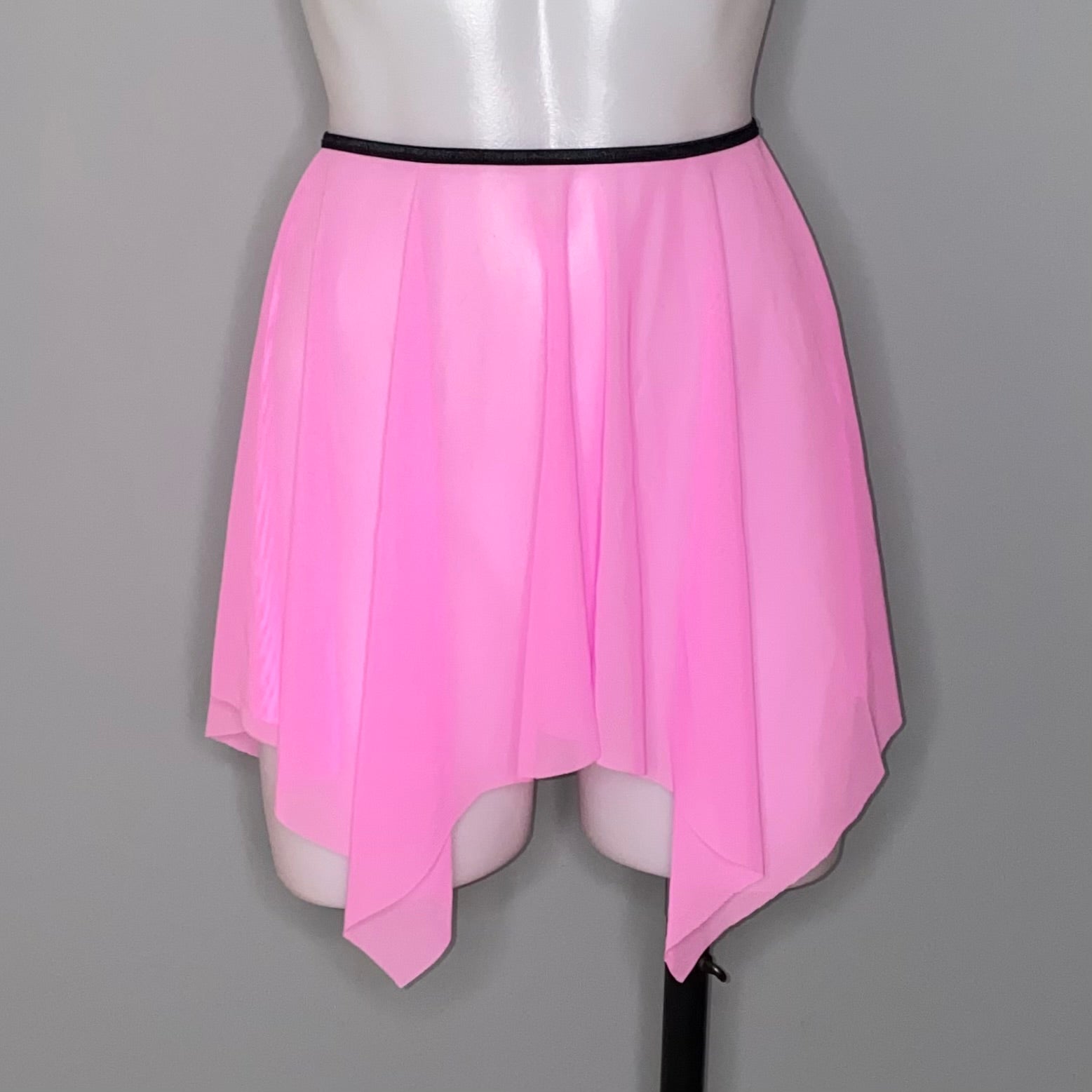 Hot pink mesh skirt hotsell